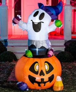 Joiedomi 5ft Halloween Inflatable Gripping Candy Ghost