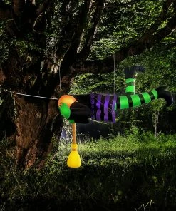 Joiedomi 5ft IHalloween Nflatable Crashing Witch Stuck In Tree Hole