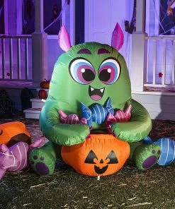 Joiedomi Inflatables 5ft Halloween Inflatable Monster Candy