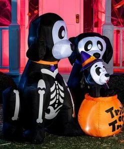 Joiedomi 6ft Halloween Skeleton Dog Family Set With Trick Or Treat Flag Inflatables