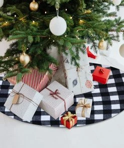 Joiedomi All Holiday Decor 48" Thick Plaid White Baffalo Christmas Tree Skirt